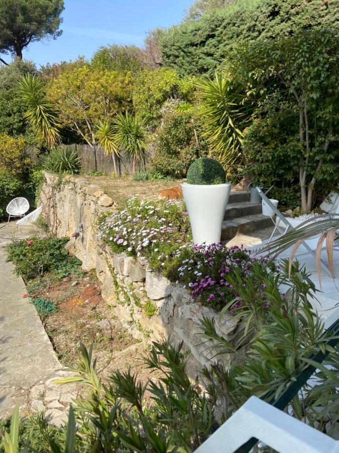 La Maison De Doms Avec Jacuzzi Et Vue Mer Cassis Luaran gambar