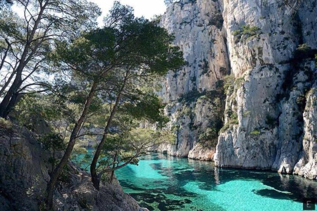 La Maison De Doms Avec Jacuzzi Et Vue Mer Cassis Luaran gambar